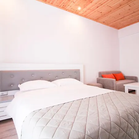 Zino's Guest house Sarande